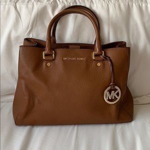 ✨Michael Kors Purse/Crossbody✨